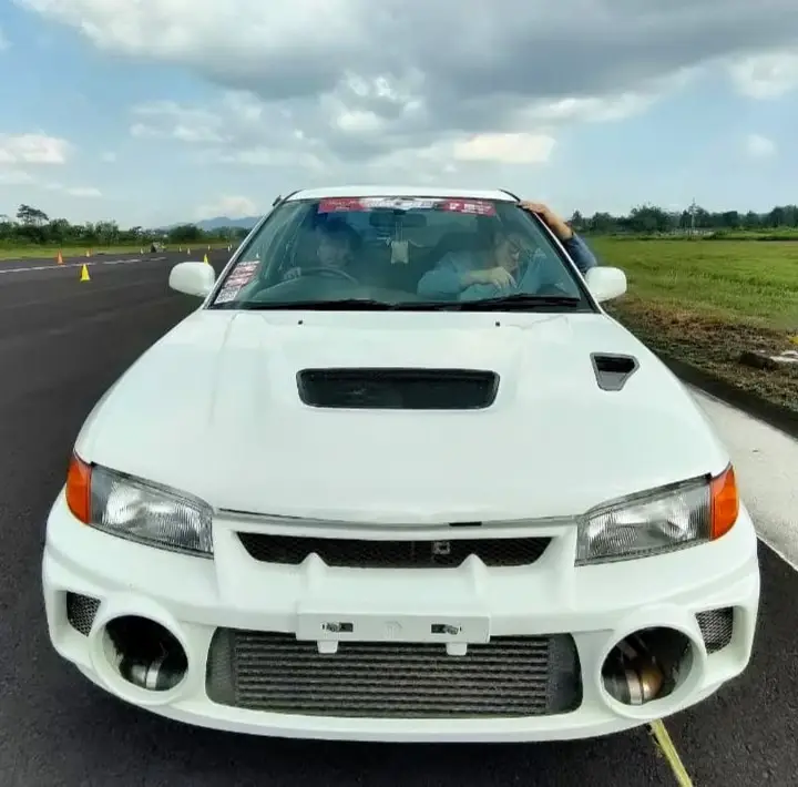 Beranda Garasi Muska